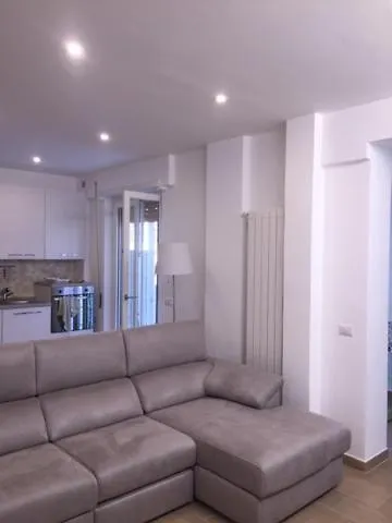 Trilocale Ristrutturato A 100 M Dalla Metro Battistini Apartment Rome Italy